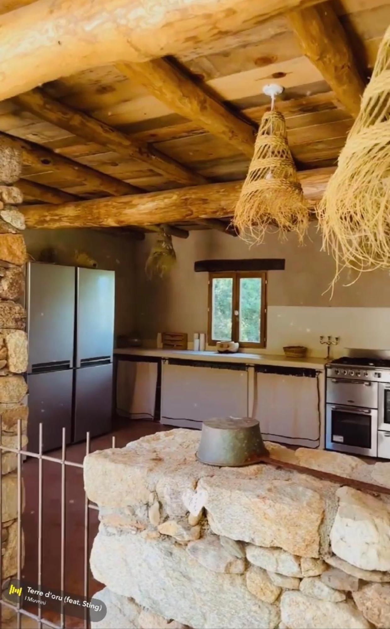 Résidence de Luxe 4 étoiles à Pietralba, 4 logements piscine chauffée BALAGNE Exterior foto